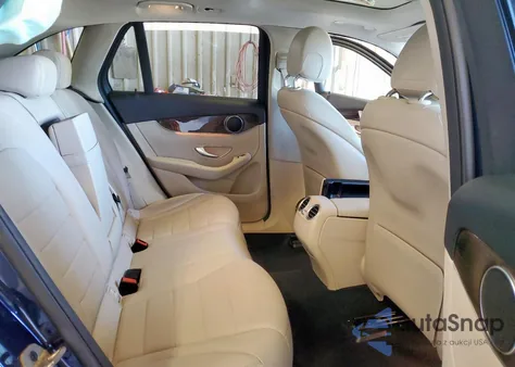 2021 Mercedes-Benz Glc 300 z USA, uszkodzony, nr VIN W1N0G8DBXMF966454